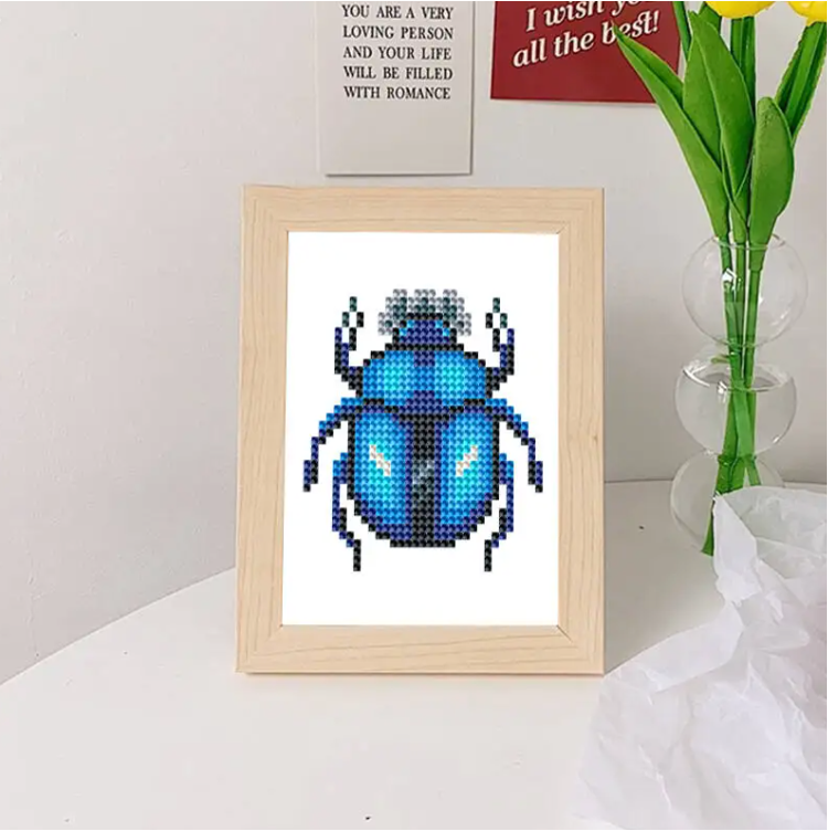 Lot de 8 Mini Diamond Painting – Le monde fascinant des insectes